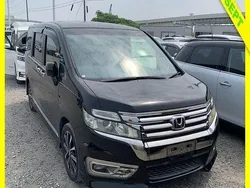 Purple Used 2013 Honda Stepwgn Cool MPV | £10,500 (Good price)