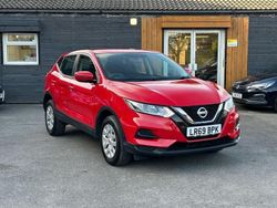 Red Used 2019 Nissan Qashqai S SUV | £9,499 (Super price)