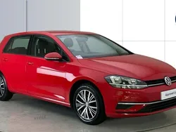 Red Used 2018 VW Golf VII SE Hatchback | £10,500 (Good price)