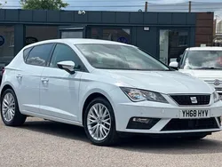 White Used 2018 Seat Leon SE Dynamic Hatchback | £9,650 (Fair price)