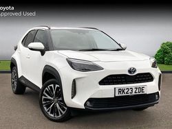 Pure white Used 2023 Toyota Yaris Hybrid | £23,664 (Expensive)