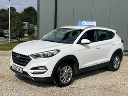 White Used 2016 Hyundai Tucson SE SUV | £8,199 (Fair price)