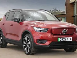 Used 2022 Volvo XC40 Pro SUV | £27,271 (Fair price)