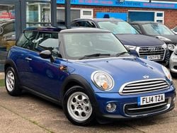 Blue Used 2014 Mini Cooper Hatch Hatchback | £4,580 (Good price)