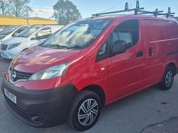 Red Used 2010 Nissan NV200 SE Van | £4,995 (Good price)