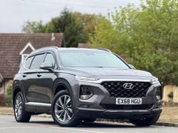 Grey Used 2018 Hyundai Santa Fe Premium SUV | £15,450 (Expensive)