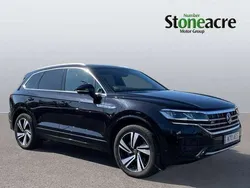 Black Used 2020 VW Touareg R-line SUV | £34,194 (Fair price)