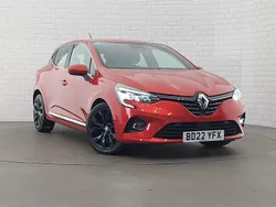 Red Used 2022 Renault Clio V SE Hatchback | £13,798 (Fair price)