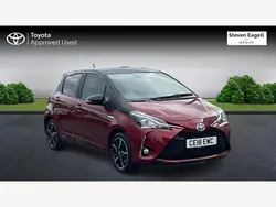 Red/black Used 2018 Toyota Yaris Hybrid Hatchback | £12,668 (Fair price)