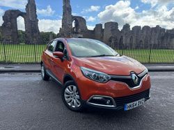 Orange Used 2014 Renault Captur Expression+ SUV | £3,999 (Fair price)