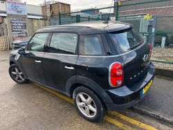 Black Used 2014 Mini One Countryman SUV | £4,495 (Good price)
