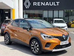 Orange/black Used 2021 Renault Captur LIMITED SUV | £11,973 (Fair price)