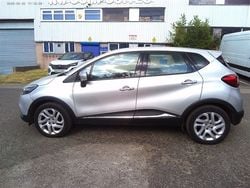 Silver Used 2013 Renault Captur Dynamique SUV | £4,795 (Good price)