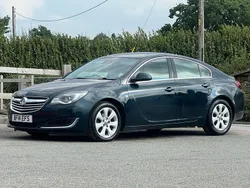 Green Used 2014 Vauxhall Insignia Hatchback | £2,995 (Fair price)