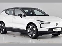 White New 2025 Volvo EX30 Plus SUV | £29,290 (Good price)