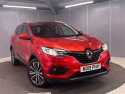 Red Used 2019 Renault Kadjar Iconic SUV | £9,995 (Fair price)