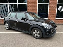 Black Used 2019 Mini Cooper Classic Hatchback | £8,125 (Super price)