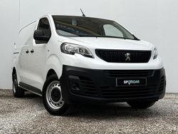 White Used 2023 Peugeot Expert Premium Van | £14,950 (Good price)