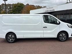 White New 2025 Renault Trafic Van | £25,490 (Super price)