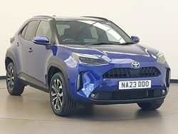 Blue Used 2023 Toyota Yaris Hybrid Design Estate | £20,498 (Fair price)