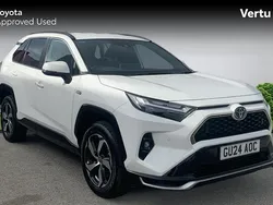 White Used 2024 Toyota RAV4 Hybrid Design SUV | £34,982 (Fair price)