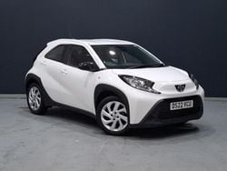 White Used 2022 Toyota Aygo X PURE SUV | £11,798