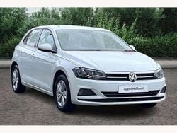 White Used 2019 VW Polo SE Hatchback | £11,895 (Fair price)