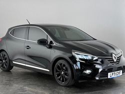 Black Used 2022 Renault Clio V Version S Hatchback | £14,100 (Fair price)