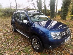 Blue Used 2016 Dacia Duster Lauréate Hatchback | £5,945 (Fair price)