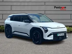 White Used 2025 Kia EV3 GT-Line S SUV | £33,998 (Super price)