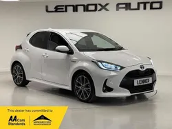 White Used 2020 Toyota Yaris Hybrid Hatchback | £14,990 (Fair price)