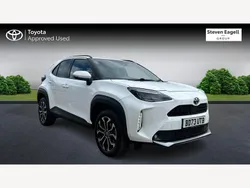 White Used 2023 Toyota Yaris Hybrid Design Hatchback | £20,734 (Expensive)