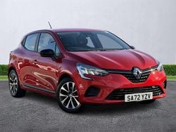 Red Used 2022 Renault Clio V Evolution Hatchback | £14,395 (Good price)