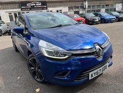 Blue Used 2017 Renault Clio IV Dynamique Hatchback | £4,695 (Fair price)