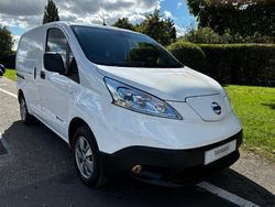 White Used 2020 Nissan e-NV200 Tekna Van | £9,950 (Expensive)