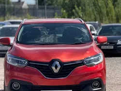Red Used 2016 Renault Kadjar Dynamique SUV | £4,990 (Good price)