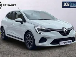 White Used 2022 Renault Clio V Iconic Hatchback | £12,695 (Fair price)