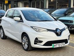 White Used 2022 Renault Zoe SE Hatchback | £11,521 (Fair price)