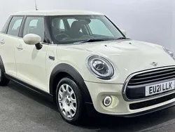Used 2021 Mini ONE Comfort Hatchback | £12,614 (Fair price)