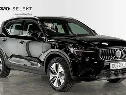 Black Used 2022 Volvo XC40 Core SUV | £25,640 (Fair price)