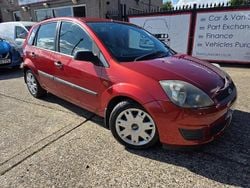 Red Used 2007 Ford Fiesta Style Hatchback | £899 (Fair price)