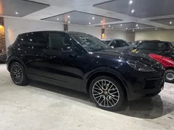 Black Used 2019 Porsche Cayenne SUV | £31,991 (Expensive)