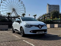 White Used 2016 Renault Clio IV Dynamique Hatchback | £4,195 (Super price)