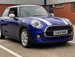 Blue Used 2018 Mini Cooper Hatch Hatchback | £13,690 (Fair price)