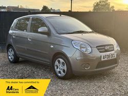 Silver Used 2008 Kia Picanto Hatchback | £4,495 (A bit pricey)