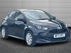 Black Used 2021 Toyota Yaris Hybrid Hatchback | £14,999 (Good price)