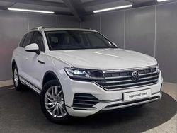 White Used 2021 VW Touareg SEL SUV | £30,195 (Fair price)