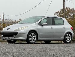 Silver Used 2006 Peugeot 307 S Hatchback | £1,995 (A bit pricey)
