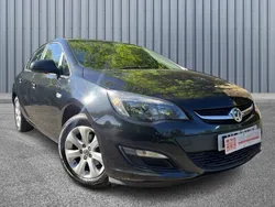 Black Used 2014 Vauxhall Astra Design Edition Hatchback | £2,799 (Good price)