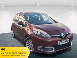 Red Used 2013 Renault Scénic III Dynamique MPV | £2,895 (Fair price)